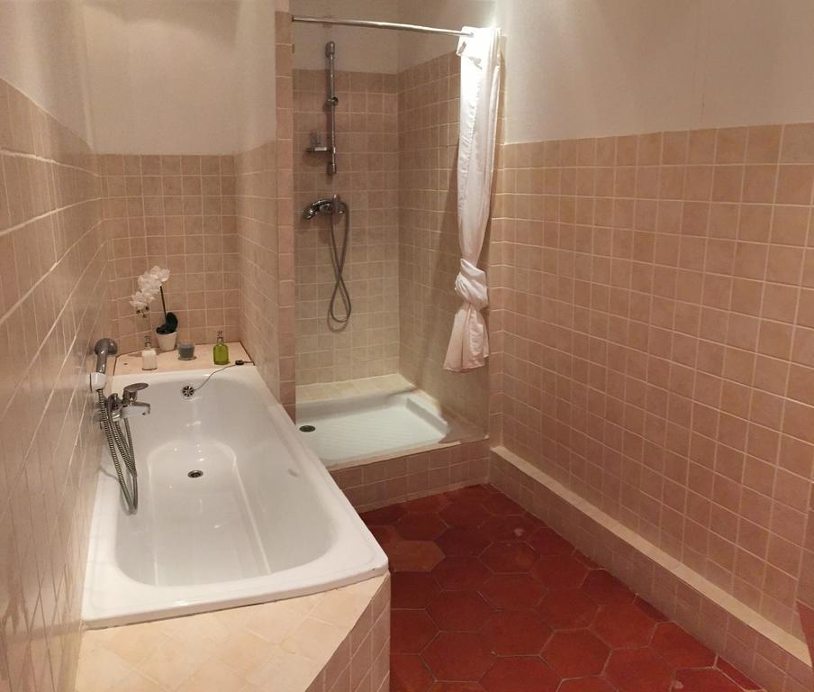 La Bellonette Marseillan  Zimmer foto